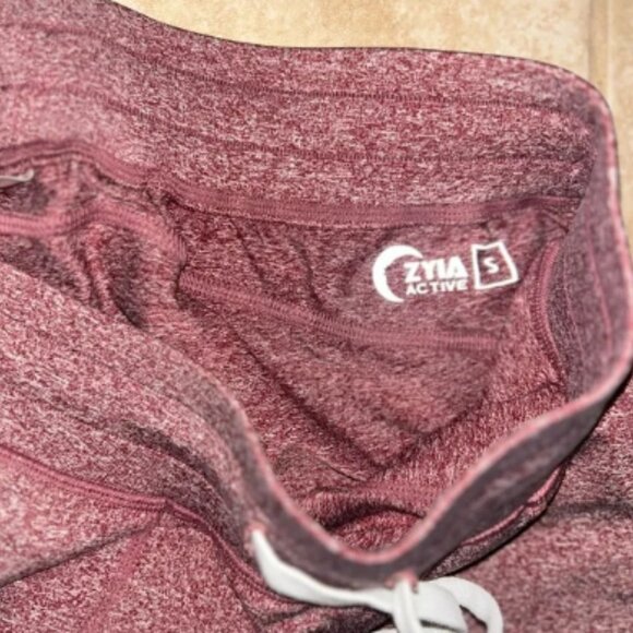 Zyia joggers size small - Picture 3 of 5